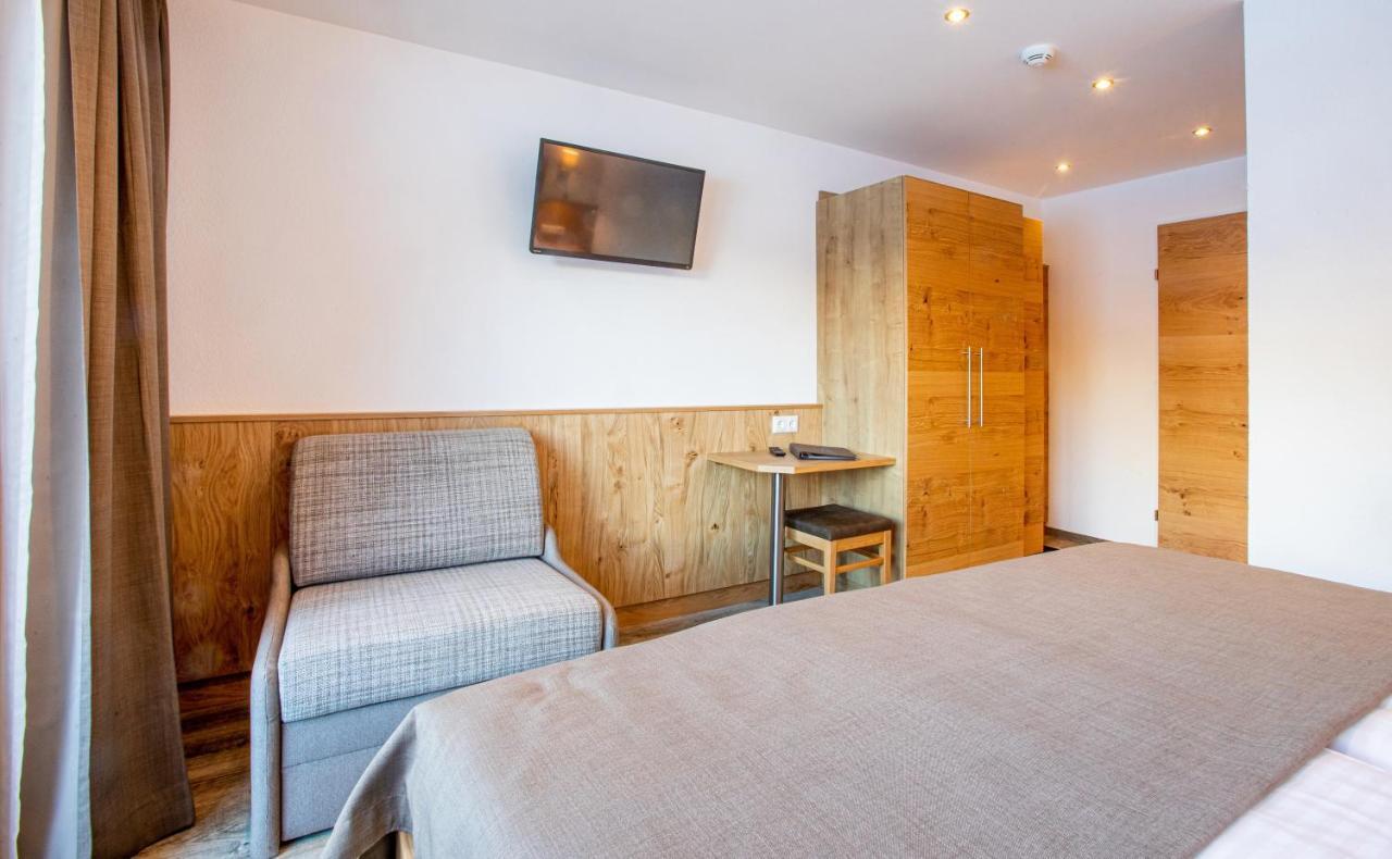 Olympia Privathotel Garni Sankt Jakob in Defereggen Exterior foto